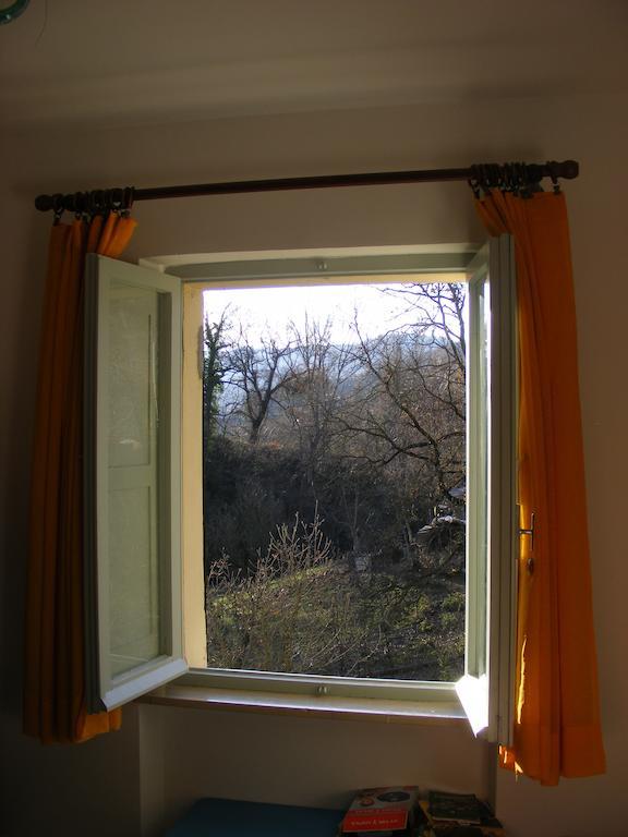 نوسيرا أومبرا Bed & Breakfast La Gaggiaspina الغرفة الصورة
